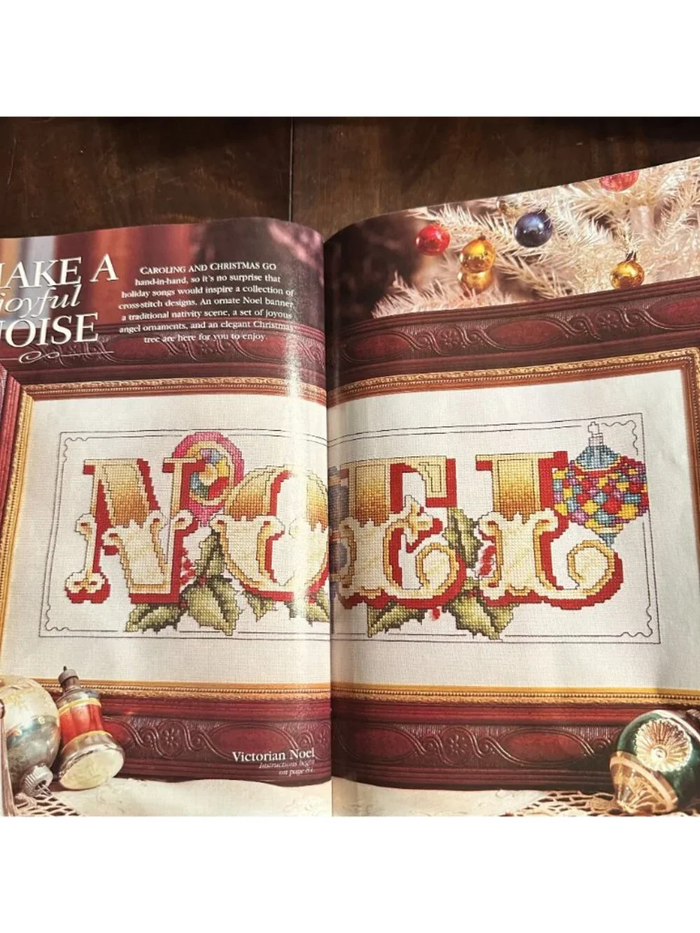 Better Homes & Gardens Cross Stitch Christmas Magazine